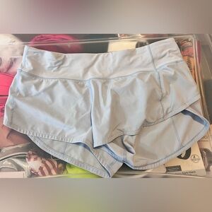 Lululemon speedy 2.5” shorts size 6 light blue